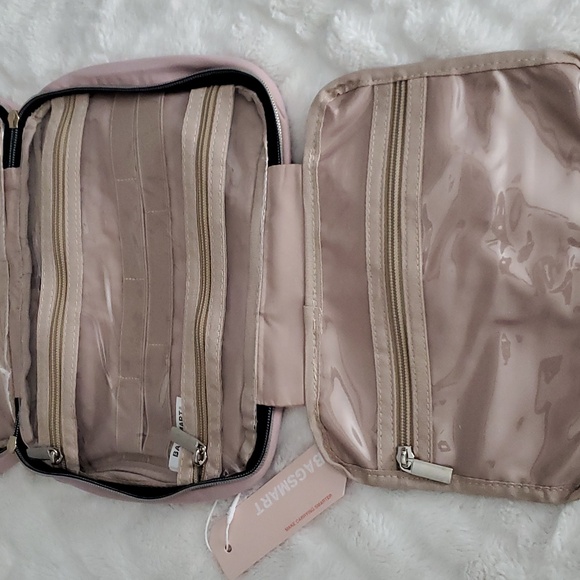 Pink Quilted Women's Cosmetic Bag - Picture 4 of 6